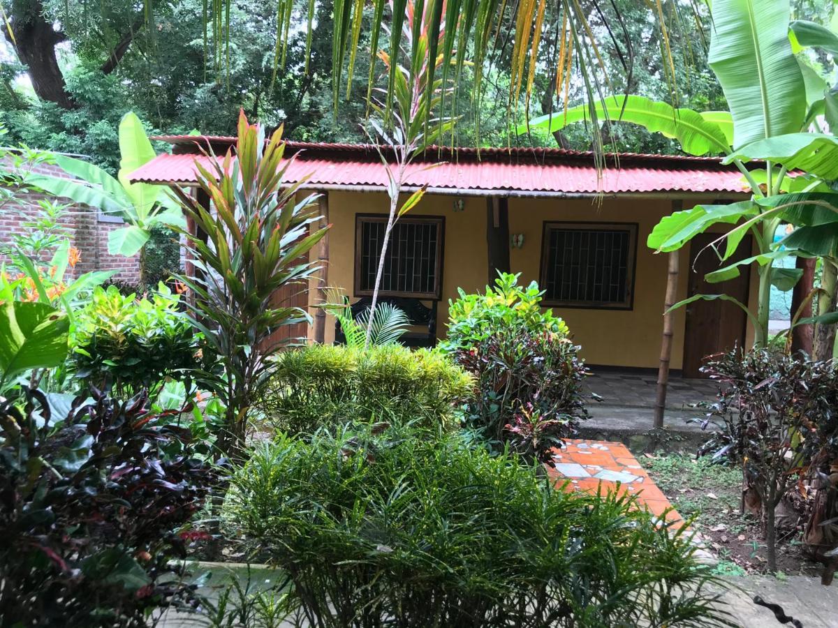 Hostal Asi Es Mi Tierra Balgue Exterior photo